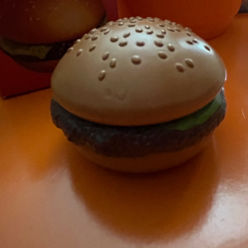 🍔Avon Funburger Lip Gloss 🍔Compact in Frostlight Coral and Rose